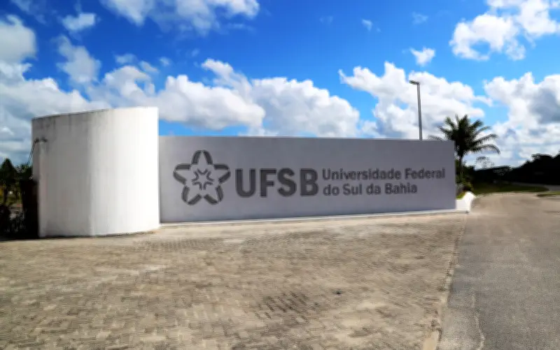 UFSB abre 25 vagas para professores substitutos em três campi