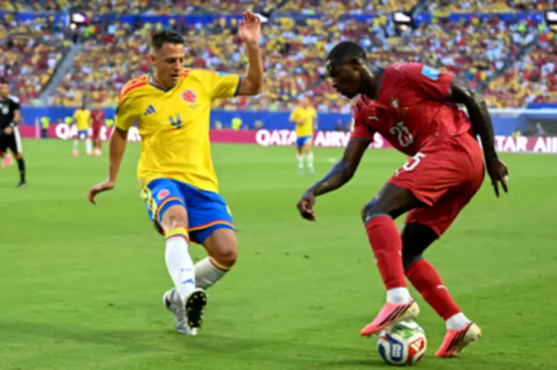 Uniforme da Colômbia confunde web em jogo contra Portugal