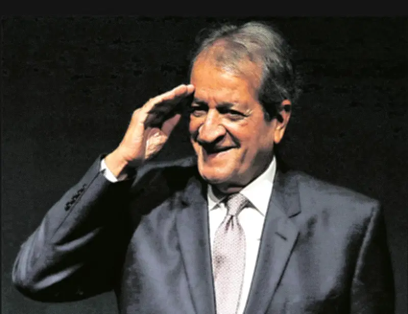 Valdemar avisa Flávio de compromisso nos EUA durante a Copa do Mundo