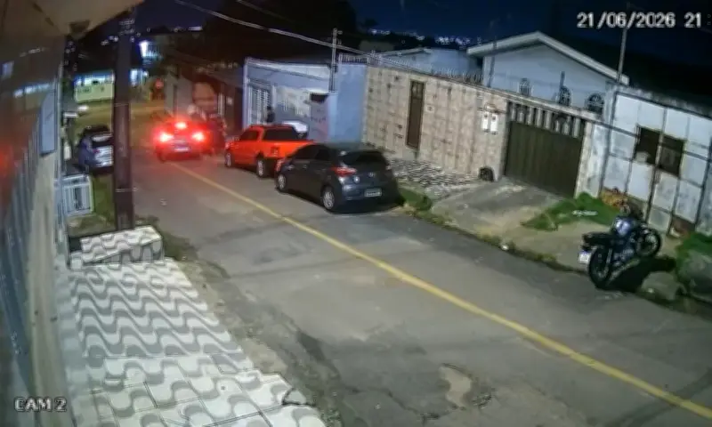 Vídeo mostra assalto a pedestres na Zona Norte de Manaus; dois presos