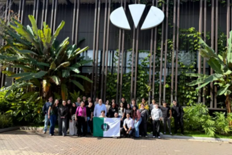 Vectra recebe estudantes da UEL para bate-papo sobre gestão de projetos
