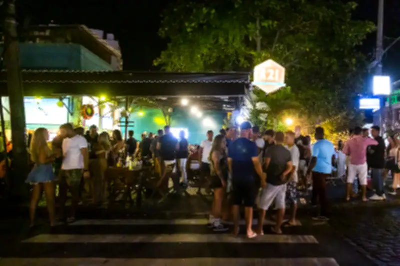 Vendas em bares e restaurantes crescem 4,6% em maio
