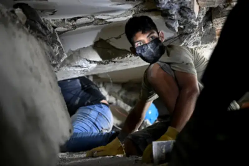 Venezuela: após terremotos, resgate de vítimas é prejudicado por falta de estrutura