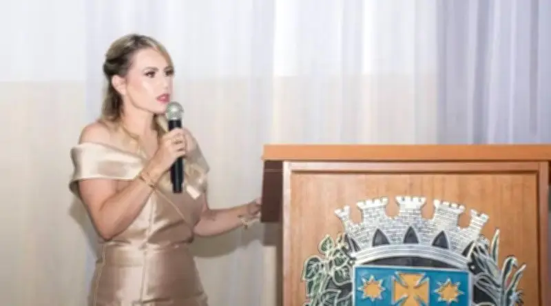 Vice-prefeita de Ribeira é denunciada por desvio para ritual espiritual