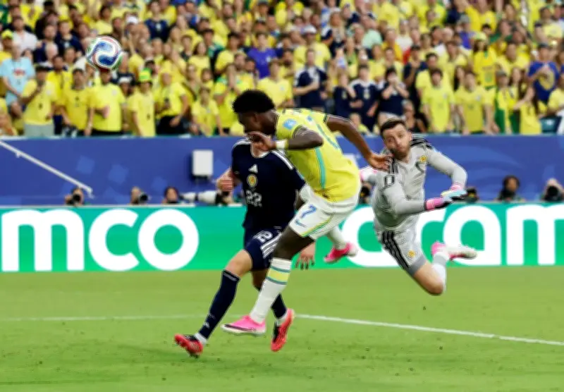 Vini Jr. brilha com hat-trick, Brasil vence Escócia e avança na Copa