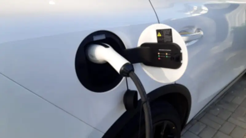 Volvo passa a cobrar recarga em eletropostos de todos os usuários a partir de junho