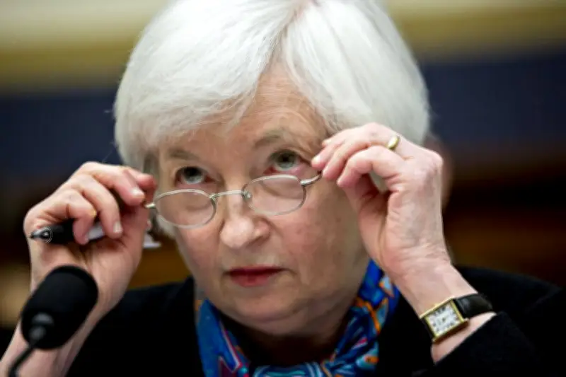 Yellen alerta para dívida dos EUA em fórum no Brasil