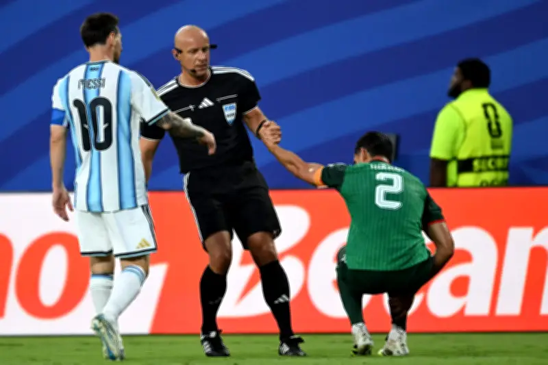 Zagueiro da Argélia se rende a Messi após hat-trick: 'Pode ser o maior'