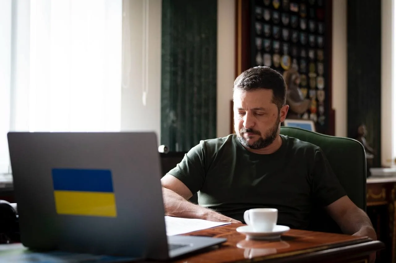 Zelensky acusa Rússia de ignorar prazo de Trump para cessar-fogo