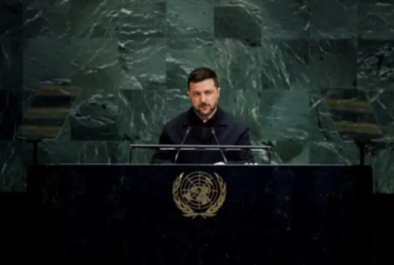 Zelensky propõe reunião com Putin para acabar com guerra na Ucrânia