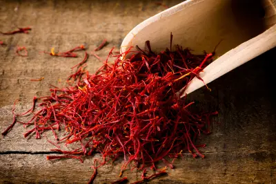 Açafrão: benefícios anti-inflamatórios e 3 receitas para testar