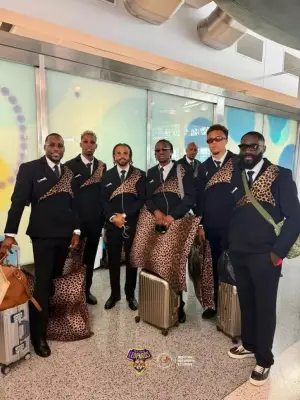 Após 52 anos, RD Congo volta à Copa com ternos de leopardo