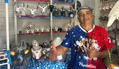 Artesão de Parintins abre loja própria após 34 anos produzindo 'boizinhos'