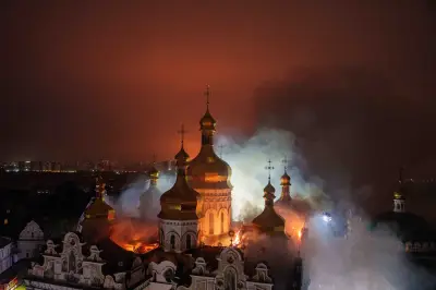 Ataque russo destrói telhado de mosteiro histórico em Kiev