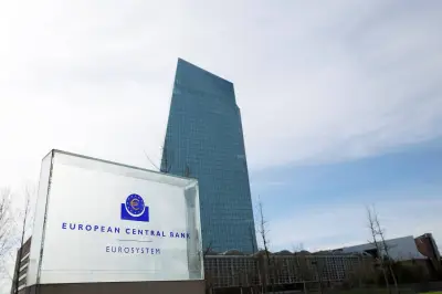 BCE sinaliza alta de juros para conter inflação na zona do euro