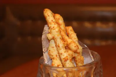 Biscoito de Pão de Queijo com Apenas 7 Ingredientes: Receita Fácil