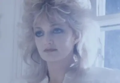Bonnie Tyler: cantora sai de coma induzido, mas segue na UTI