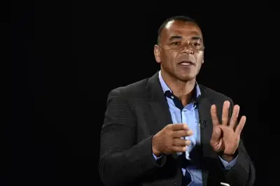 Cafu anuncia gols do Brasil no Metrô de SP durante a Copa