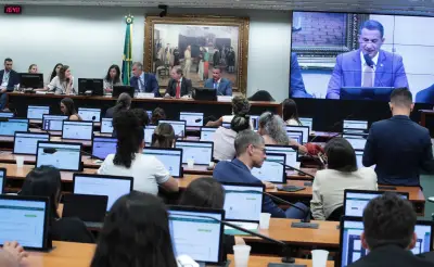 CCJ aprova PEC que reduz maioridade penal de 18 para 16 anos