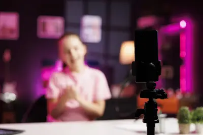 CNJ exige alvará judicial para crianças influenciadoras digitais