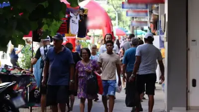 Copa e Festas Juninas impulsionam comércio e serviços em Teresina