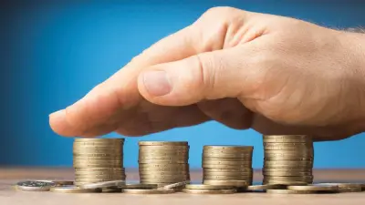 Copom corta Selic para 14,25%: veja como investir