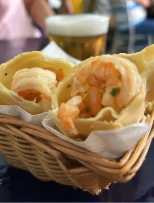 Discussões gastronômicas em bares: arroz, feijão e coxinha