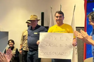 Flávio Bolsonaro é alvo de 81% das críticas em grupos sobre tarifas dos EUA