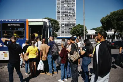 Greve de ônibus no Rio: sem acordo, paralisação continua e caos persiste