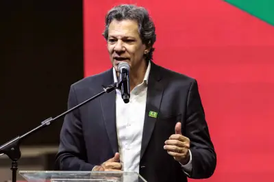 Haddad defende Jaques Wagner em meio a investigação por fraude bancária