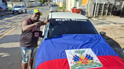 Haitianos em Roraima celebram volta do Haiti à Copa e torcem pelo Brasil