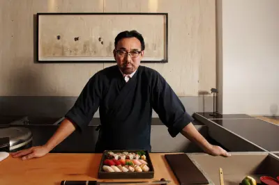 Jun Sakamoto: omakase de 16 etapas celebra 25 anos com sushi impecável