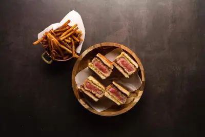 Katsu sando: os melhores endereços de São Paulo para provar o sanduíche do momento