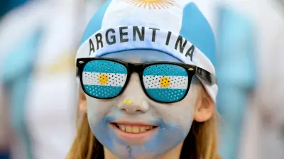Messi busca sexta Copa em estreia da Argentina contra Argélia