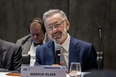Ministro defende isenção de carros elétricos e benefício a consumidores