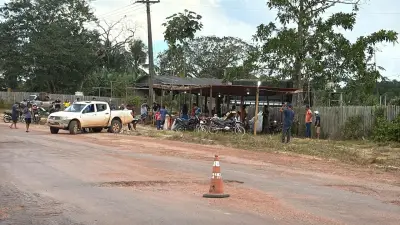 Moradores bloqueiam BR-163 no Pará por obras de recuperação