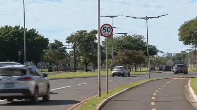 Motociclista morre ao bater contra poste em Campo Grande