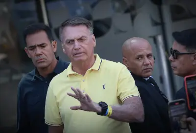 Nova cirurgia de Bolsonaro entra no radar da equipe médica