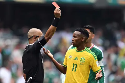 Árbitro brasileiro viraliza com inglês 'à la Joel Santana' na Copa