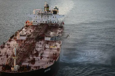 Reino Unido detém petroleiro russo da 'frota fantasma' no Canal da Mancha