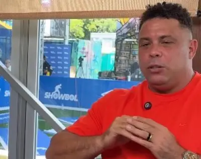 Ronaldo desmente entrevista falsa sobre Messi e revela bastidores
