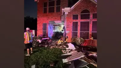 Tesla bate em casa e mata idosa no Texas; Autopilot é suspeito