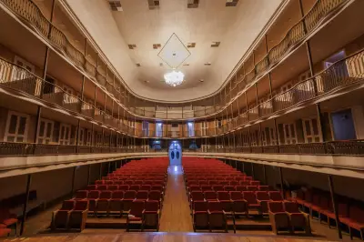 Theatro Sete de Abril reabre em Pelotas após 16 anos fechado