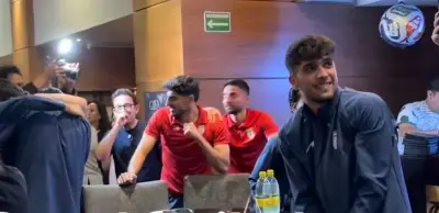 Vídeo: Jogadores do Irã comemoram gol da Argélia, mas sonho acaba