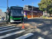 Acidente entre carro e ônibus deixa 4 feridos em Campinas