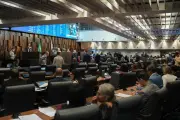 Alerj aprova LDO com déficit de R$ 13 bi para 2025
