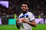Ancelotti chama Éderson para lugar de Wesley e ajusta meio-campo