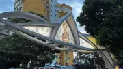 Arcos do Círio 2026 são reinstalados com nova identidade visual em Belém