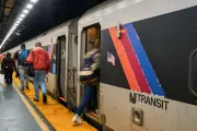 Ataque a faca na Penn Station deixa cinco feridos em Nova York