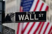 Bolsas de NY fecham em queda com tecnologia pressionando Nasdaq e S&P 500